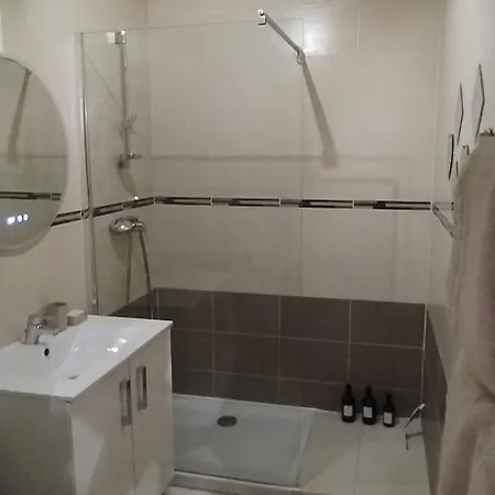Апартаменти 2 Pieces Proche *